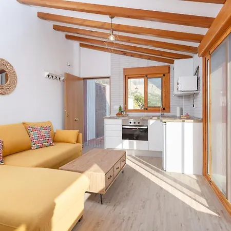 Casa Marcelino Y Pepa Rosa * Sella