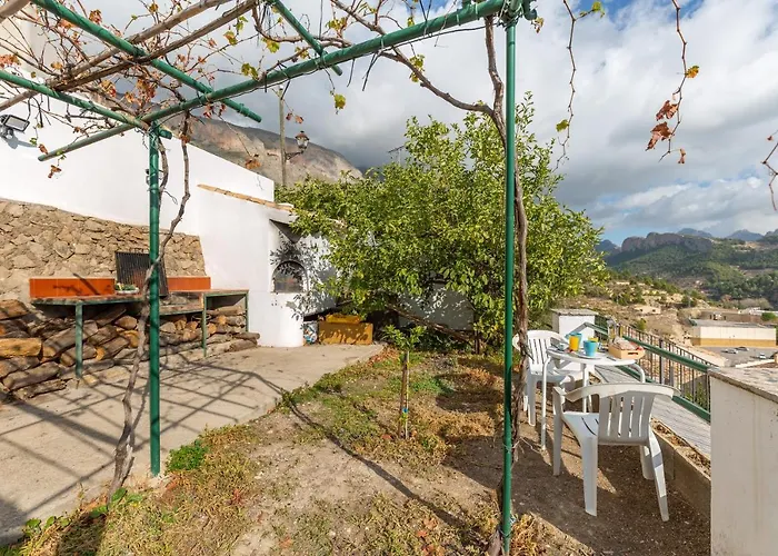 Casa Marcelino Y Pepa Rosa Sella