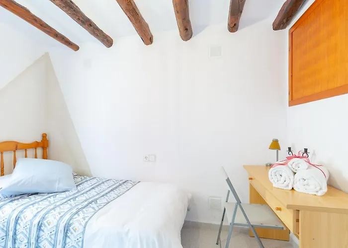 Casa Marcelino Y Pepa Rosa *