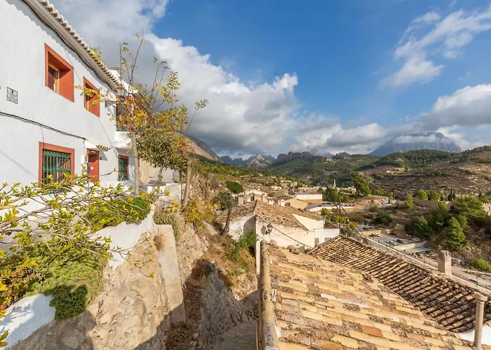 Casa Marcelino Y Pepa Rosa